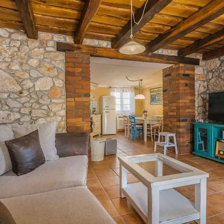 Pinia Comfortable * Pinezići